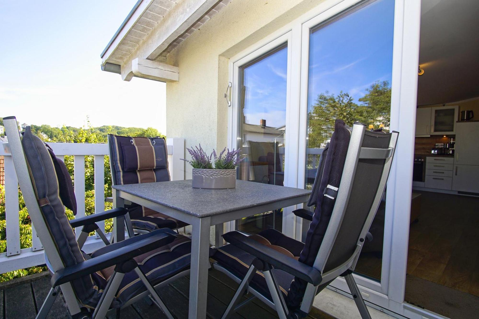 Balkon, Gratis Nutzung Vom Ahoi Erlebnisbad Und Sauna In Sellin- Meeresblick Fewo 59 Goehren  Ngoại thất bức ảnh