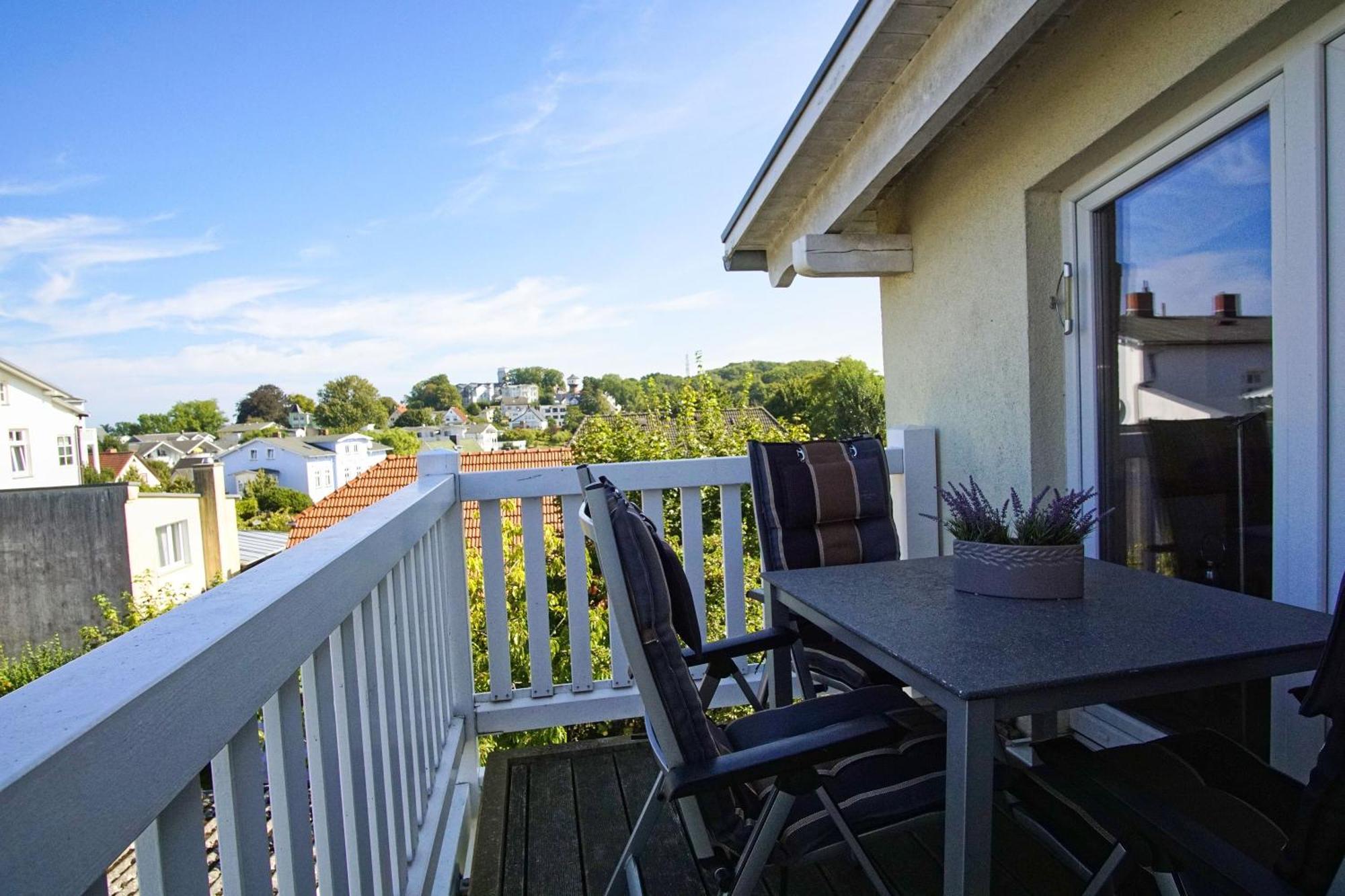 Balkon, Gratis Nutzung Vom Ahoi Erlebnisbad Und Sauna In Sellin- Meeresblick Fewo 59 Goehren  Ngoại thất bức ảnh